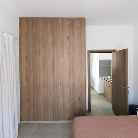 Laif Apartament *