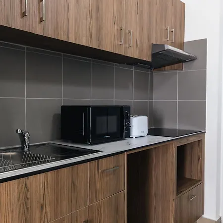 Apartament Laif *
